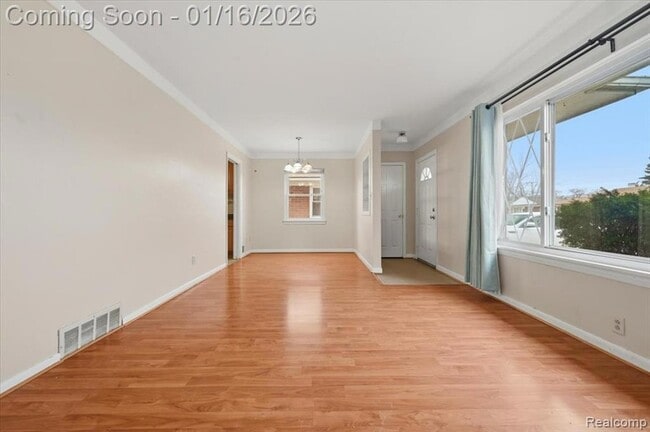 Building Photo - 1198 E Hudson Ave