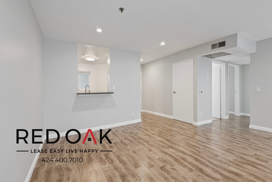 Building Photo - 5224 Cartwright Ave