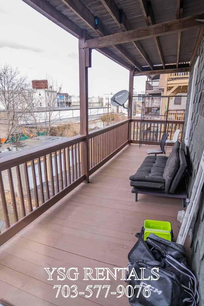 Building Photo - 85 Auckland St