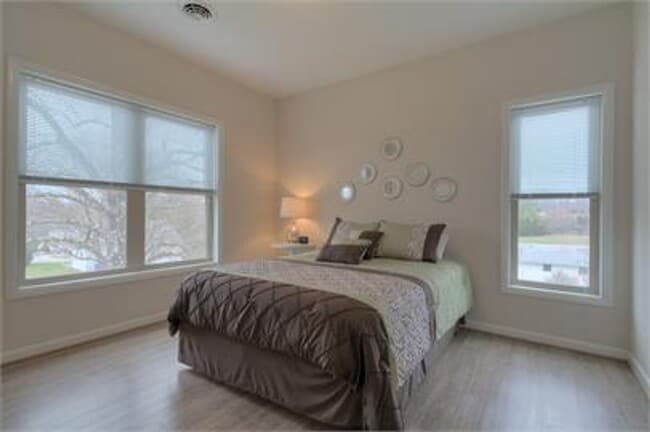 Building Photo - 1608 Whipple Dr