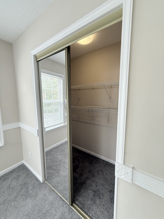 Building Photo - 8558 Hopkins Cir