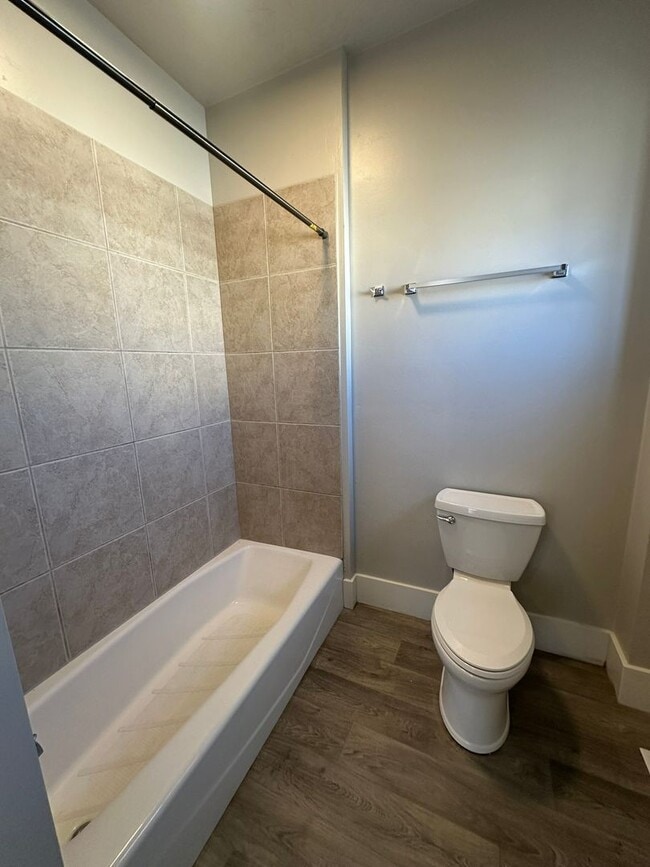 Building Photo - $1,000 Amazon Gift Card! Single-Story 3 Bed Home with Fenced Yard in Ogden