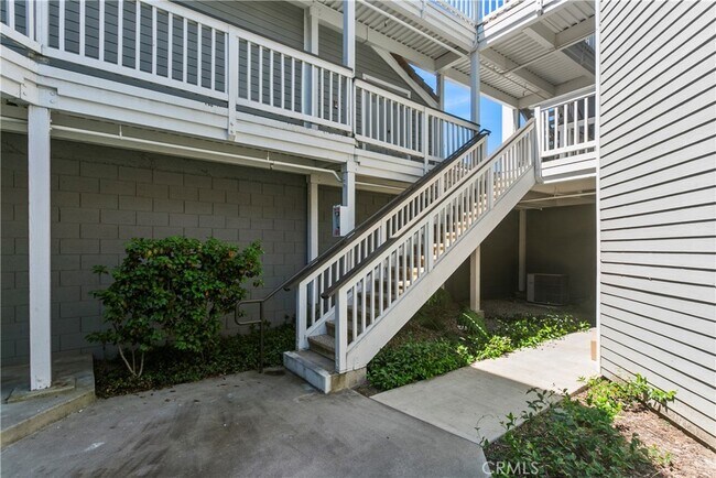 Building Photo - 10371 Garden Grove Blvd