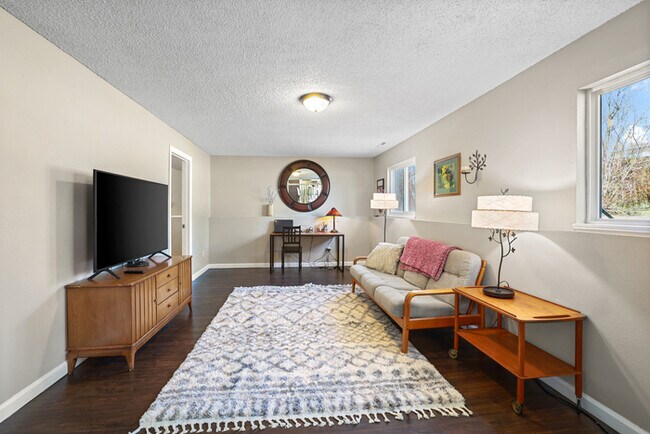 Building Photo - 4806 Turquoise Circle Colorado Springs, CO...