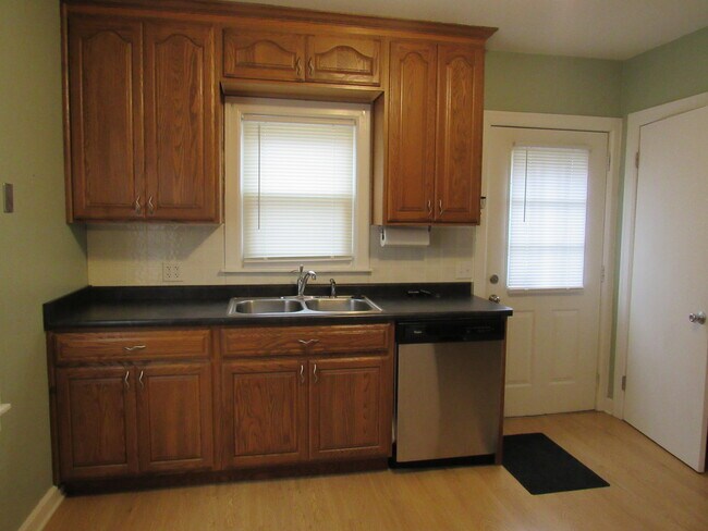 Building Photo - 3834 N Sturdevant St