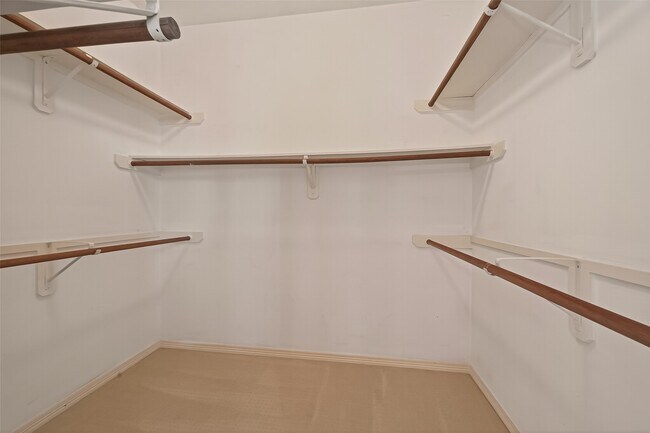 Building Photo - 431 Westmoreland St