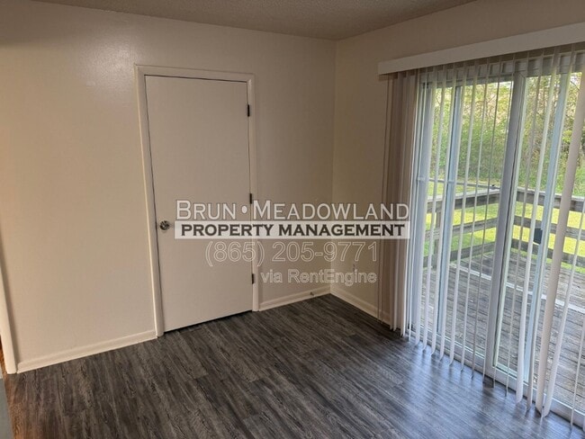 Building Photo - 8676 Tervada Dr