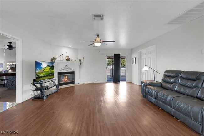 Building Photo - 1800 Red Rock Dr