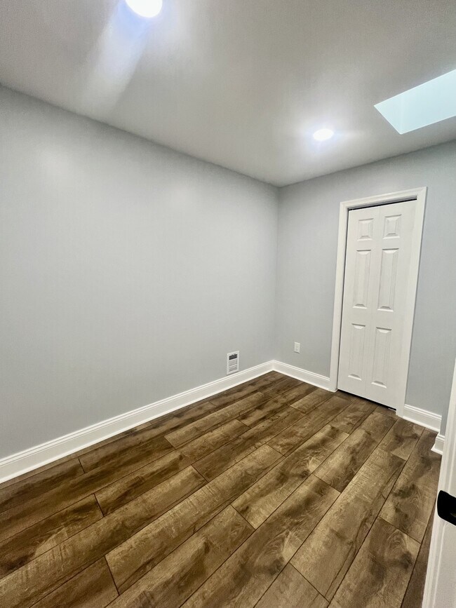 Building Photo - 2431 McElderry St