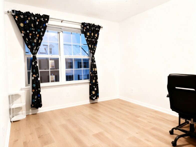 Building Photo - 7735 Dagny Wy