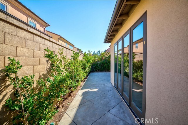 Building Photo - 63 Waterleaf