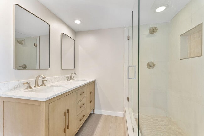 Building Photo - 2893 SW 22nd Cir