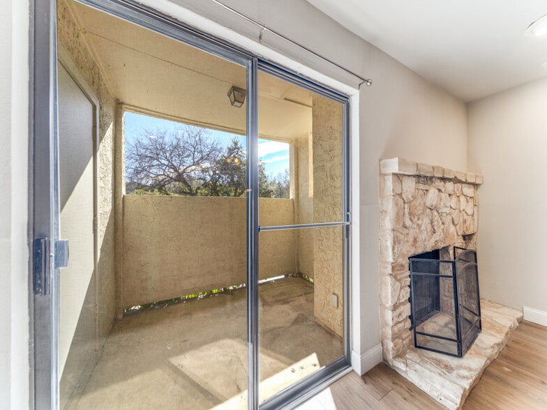 Building Photo - 5322 Medical Dr