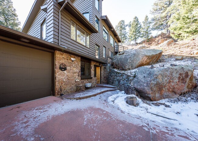 Building Photo - Palmer Park 3 bedroom