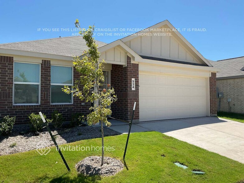 Primary Photo - 934 Carrick Dr
