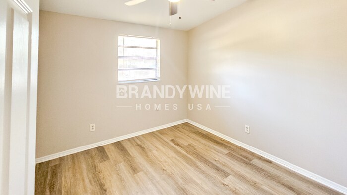 Building Photo - 4401 N 72nd St