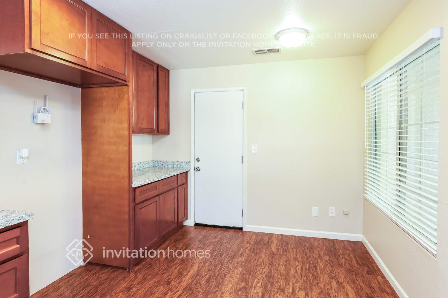Building Photo - 1802 Gardenia Ct