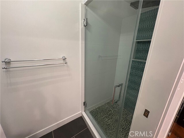 Building Photo - 5625 N Sumner Way