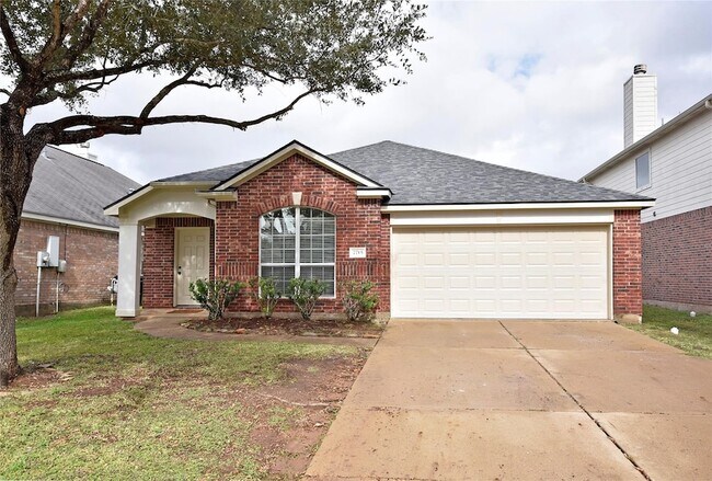 Building Photo - 7715 Butler Lakes Ct