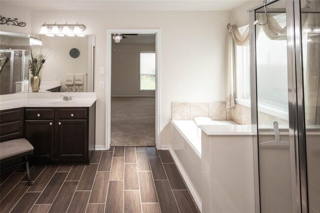 Building Photo - 6423 Westward Wood Way