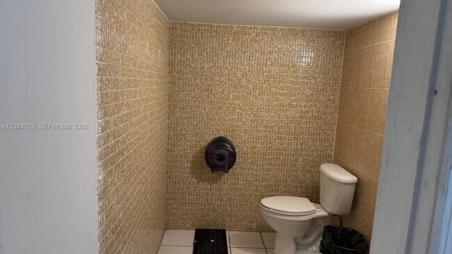 Building Photo - 5731 NW 37th St