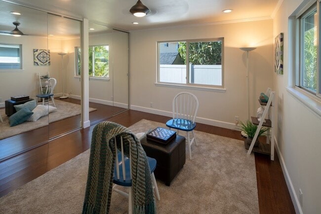Building Photo - Beautiful Upgraded Single Family Home