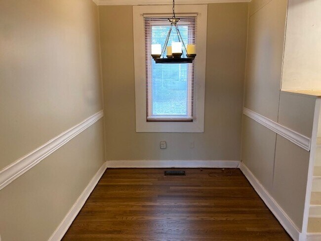 Building Photo - Newly Renovated Home in West Fondren!