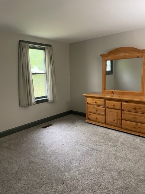 Building Photo - 1360 S Arch Ave