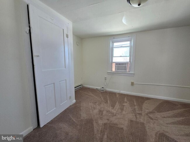 Building Photo - 76 Chestnut St