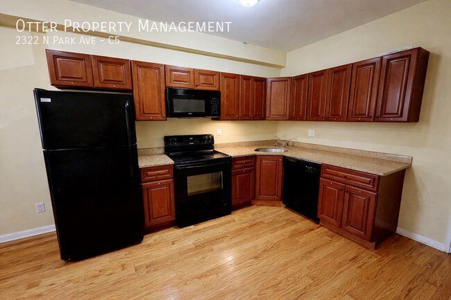 Building Photo - 2322 N Park Ave