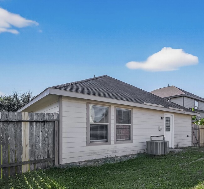 Building Photo - 2730 Morgensen Dr