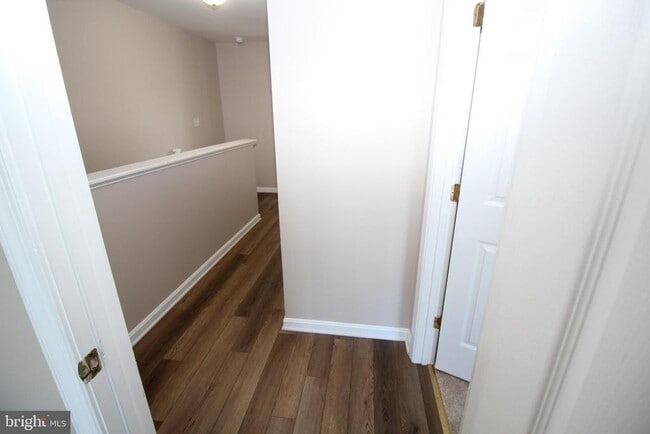 Building Photo - 132 Bay Hill Ln