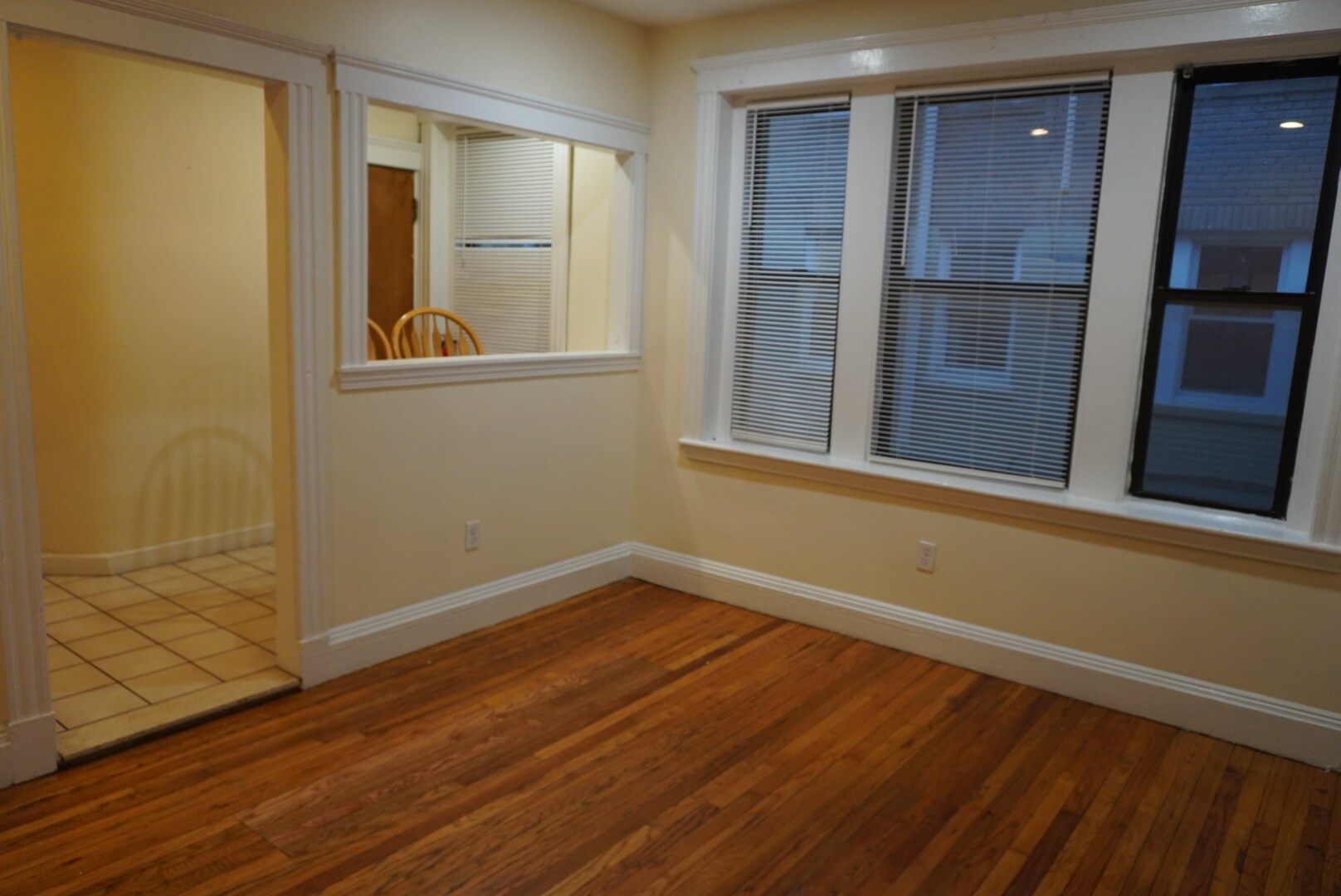 Building Photo - 240 Kelton St