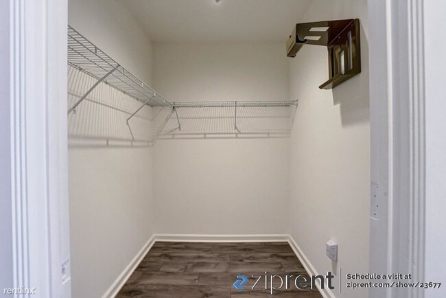 Building Photo - 1 br, 1 bath Condo - 200 2nd Street, Oakla...