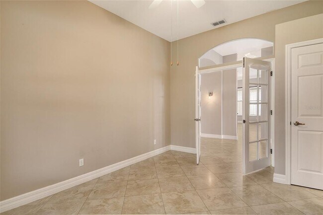 Building Photo - 5001 Sturbridge Ct