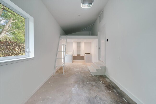 Building Photo - 12535 Moss Ranch Rd