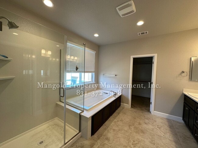 Building Photo - Newly Constructed 3-Bed 2.5-Bath Home in I...