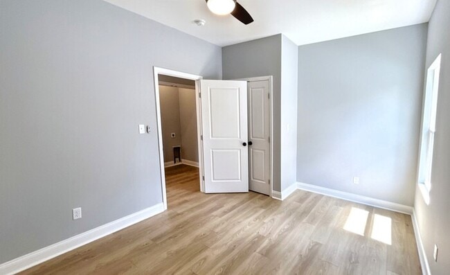 Building Photo - 4012 14th Ave