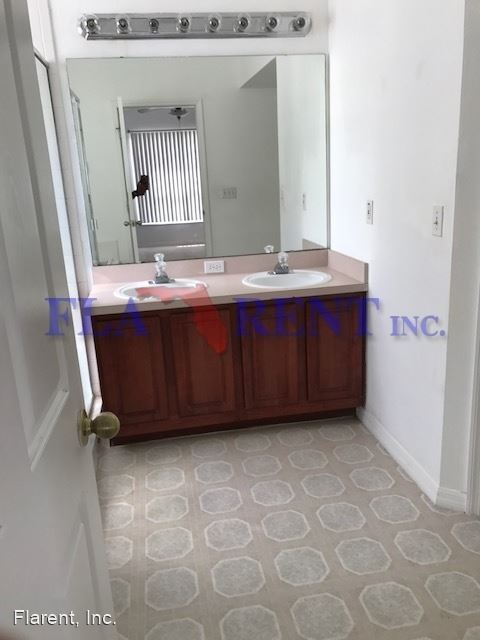 Building Photo - 4 br, 2.5 bath House - 1837 Colonial Woods...