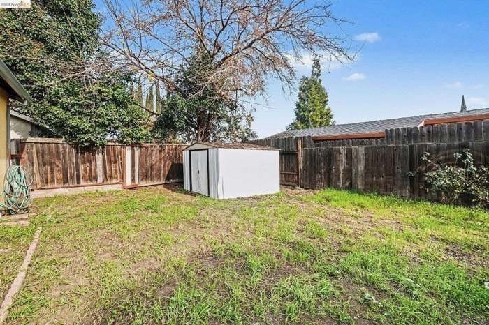Building Photo - 2725 Entrada Cir
