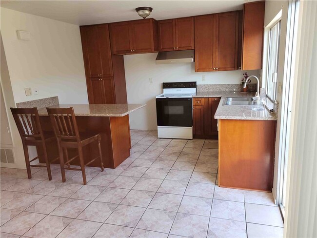 Building Photo - 4761 Guadalajara Way