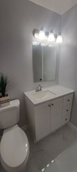 Building Photo - 14588 Canalview Dr