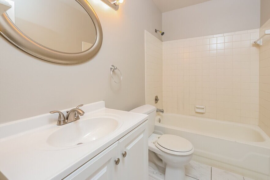Building Photo - 156 Cordoba Cir