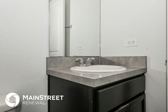 Building Photo - 524 Eiseman Wy