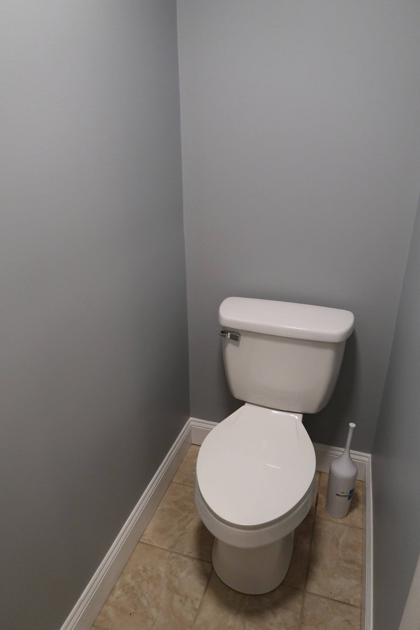 Half-bath off of living room - 1714 Fair Acres Ave