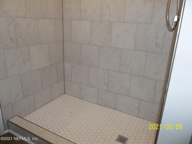 Building Photo - 8072 Kilwinning Ln