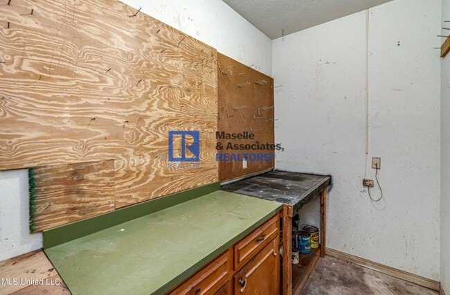 Building Photo - 3 Bed/2 Bath Home in Castlewoods in Brandon