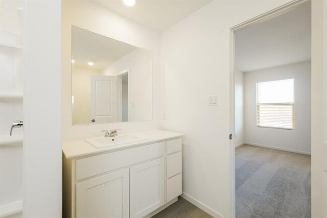 Building Photo - 12528 Huntington Rdg Wy