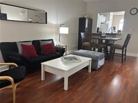 Building Photo - 8838 Coral Palms Ct