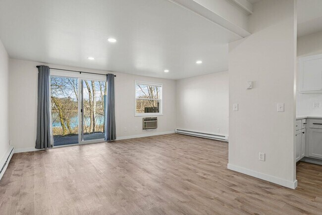 Building Photo - 1314 N Gammon Rd